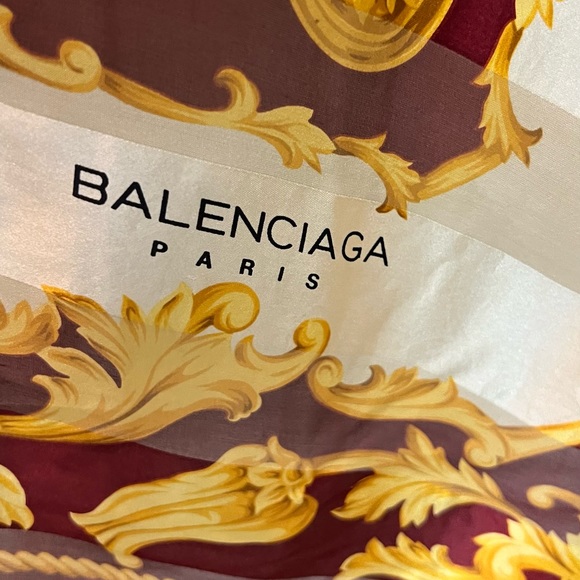 Balenciaga Scarf. 100% Silk. - Picture 13 of 14